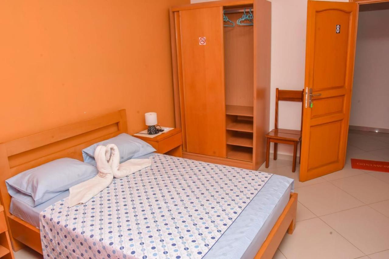 Paris Hotel Praia Luaran gambar