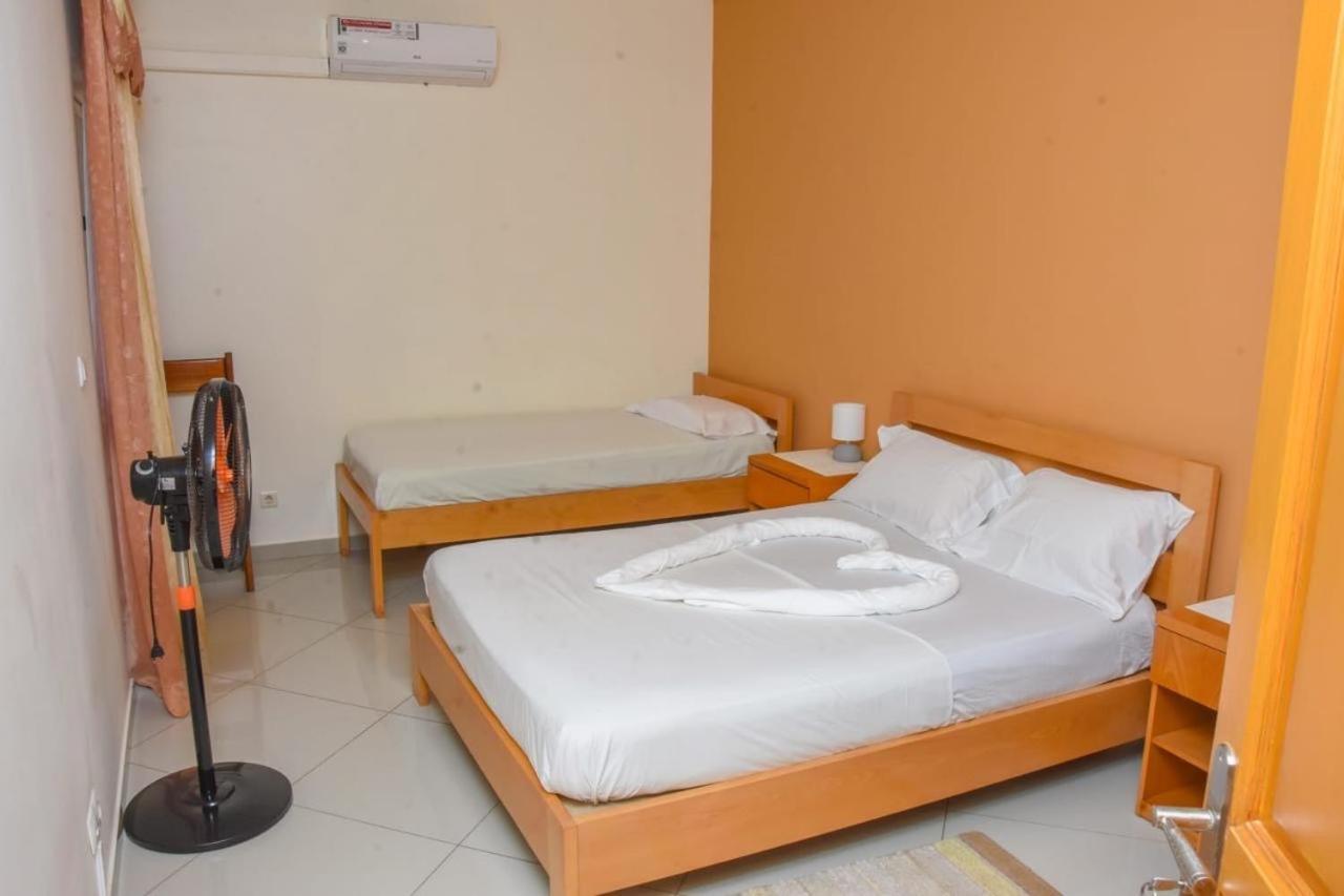 Paris Hotel Praia Luaran gambar