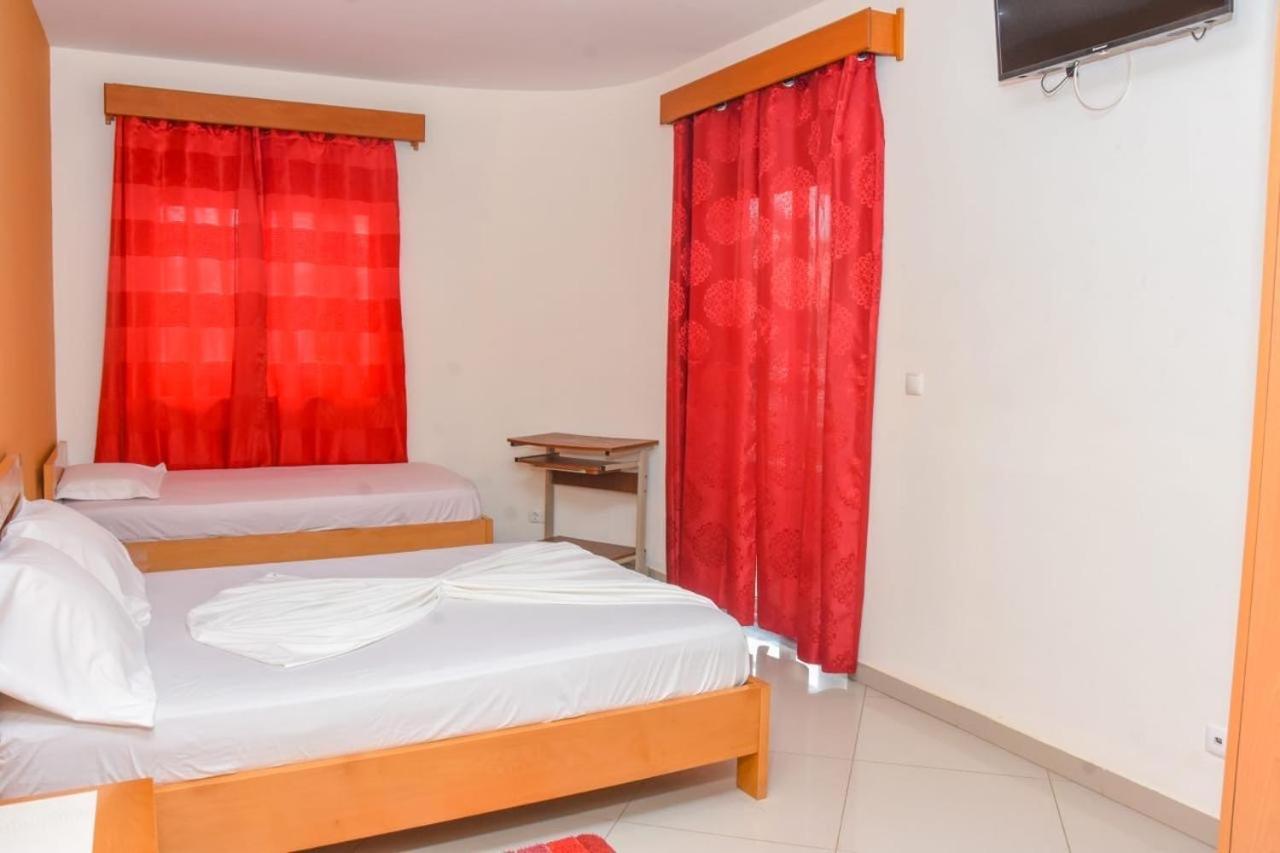 Paris Hotel Praia Luaran gambar